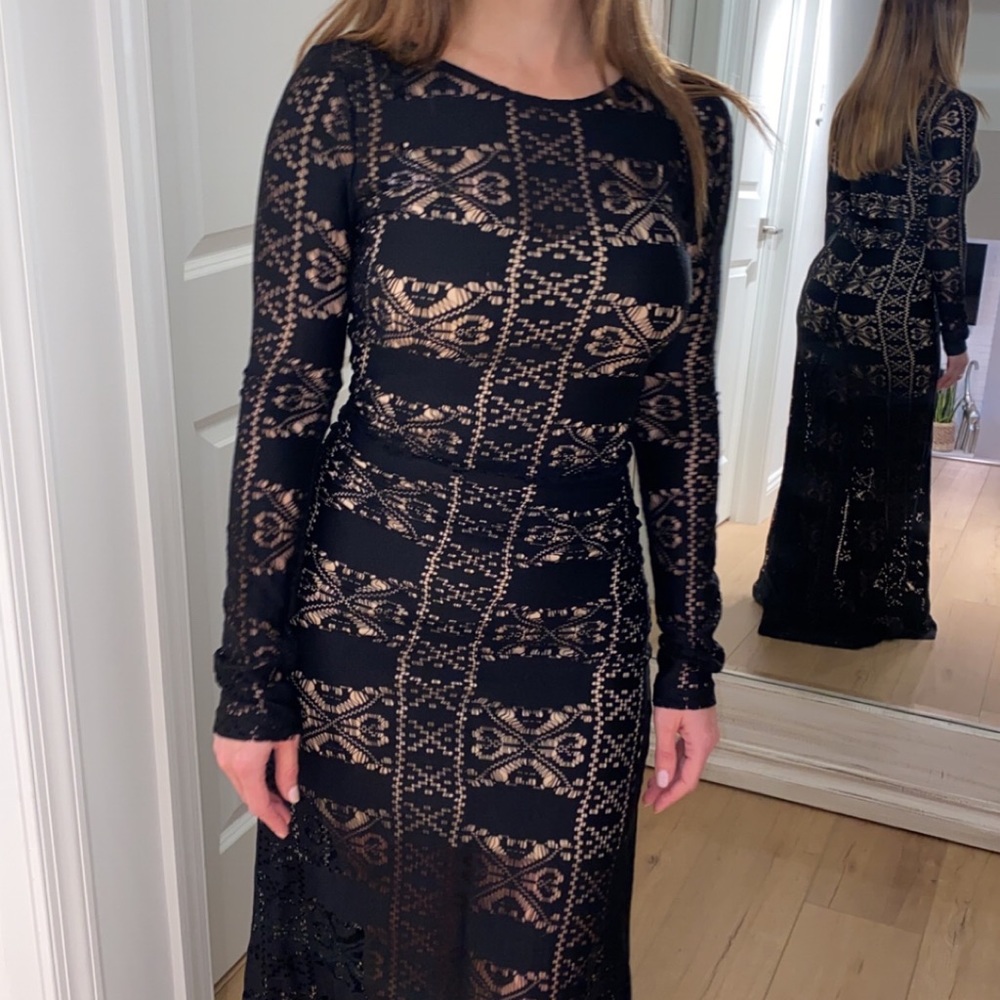 Lulus lace dress